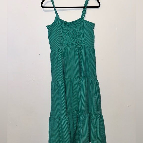 Green Striped Dress with adjustable straps - Picture 4 of 4